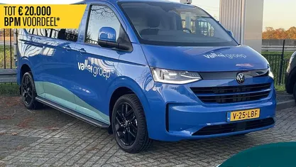 Blauw Occasion 2024 VW Transporter Black Edition Van | € 42.900 (Goede deal)