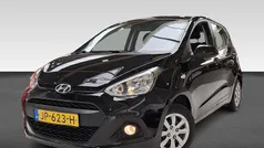 Zwart Gebruikt 2016 Hyundai i10 Comfort Hatchback | € 8.925 (Eerlijke prijs)