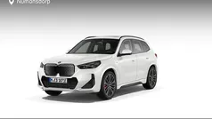Zwart Nieuw 2025 BMW iX1 M Sport SUV | € 61.400 (Eerlijke prijs)