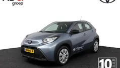 Grijs Gebruikt 2025 Toyota Aygo Play Hatchback | € 19.950 (Eerlijke prijs)