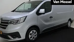 Grijs Gebruikt 2024 Renault Trafic Van | € 24.930 (Eerlijke prijs)