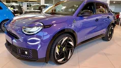 Paars Nieuw 2025 Abarth 600 Scorpionissima Coupé | € 48.990