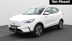 Wit Nieuw 2025 MG ZS Luxury Sedan | € 29.995 (Eerlijke prijs)