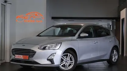 Zilver Gebruikt 2018 Ford Focus Trend Sedan | € 12.999 (Eerlijke prijs)