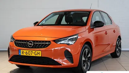 Oranje Occasion 2022 Opel Corsa-e Elegance Hatchback | € 15.445 (Eerlijke prijs)