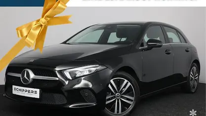 Zwart Gebruikt 2022 Mercedes A250 Style Hatchback | € 26.900 (Super prijs)