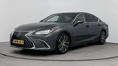 Grijs Gebruikt 2023 Lexus ES300H Business Edition Sedan | € 44.950 (Super prijs)