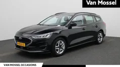 Zwart Gebruikt 2022 Ford Focus Titanium Stationwagen | € 18.900 (Eerlijke prijs)