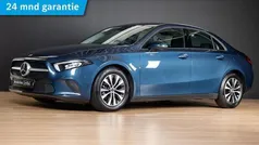 Blauw, metallic lak Gebruikt 2021 Mercedes A180 Business Sedan | € 27.950 (Goede deal)
