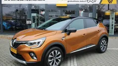 Twotone orange atacama / noir Gebruikt 2021 Renault Captur Intens SUV | € 17.445 (Eerlijke prijs)