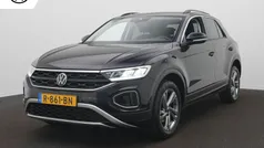 Zwart Gebruikt 2022 VW T-Roc Edition SUV | € 24.900 (Eerlijke prijs)
