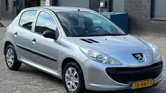 Grijs Gebruikt 2010 Peugeot 206+ Hatchback | € 2.899 (Eerlijke prijs)