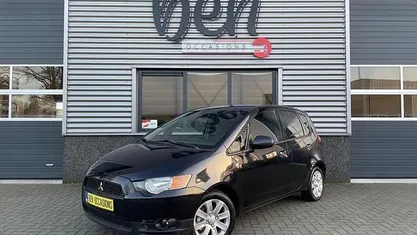 Zwart Gebruikt 2011 Mitsubishi Colt Edition Hatchback | € 3.950 (Eerlijke prijs)