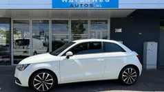 Wit Gebruikt 2010 Audi A1 Attraction Hatchback | € 5.250 (Eerlijke prijs)