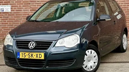 Blauw Gebruikt 2006 VW Polo Trendline Hatchback | € 2.450 (Eerlijke prijs)