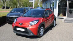 Rood Gebruikt 2022 Toyota Aygo Pulse Hatchback | € 21.350 (Eerlijke prijs)