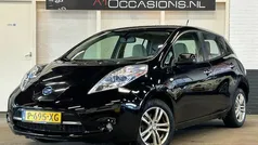 Zwart, metallic lak Gebruikt 2012 Nissan Leaf Base Hatchback | € 2.495 (Super prijs)