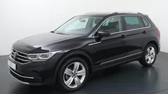 Zwart Gebruikt 2023 VW Tiguan Elegance SUV | € 38.840 (Eerlijke prijs)