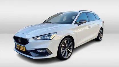 Wit Occasion 2021 Seat Leon Business Stationwagen | € 21.950 (Eerlijke prijs)