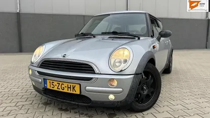 Grijs Gebruikt 2002 Mini ONE Hatchback | € 1.999 (Goede deal)