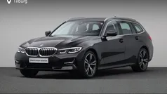 Zwart Gebruikt 2020 BMW 318 Executive Stationwagen | € 31.880 (Eerlijke prijs)