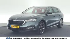 Grijs Gebruikt 2021 Skoda Octavia Business Line Stationwagen | € 22.449 (Eerlijke prijs)
