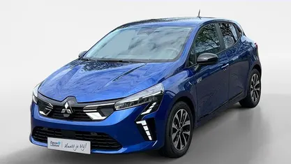 Royal blue Nieuw 2025 Mitsubishi Colt Intense Hatchback | € 26.095 (Eerlijke prijs)