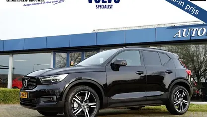 Zwart Occasion 2020 Volvo XC40 R-Design SUV | € 32.995 (Eerlijke prijs)