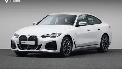 Wit Occasion 2023 BMW i4 Executive Sedan | € 41.880 (Eerlijke prijs)