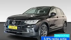 Zwart Gebruikt 2021 VW Tiguan Business SUV | € 25.875 (Goede deal)