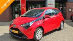 Rood Gebruikt 2019 Toyota Aygo X-play Hatchback | € 10.999 (Eerlijke prijs)