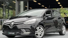 Gebruikt 2017 Renault Clio IV Zen Hatchback | € 10.350 (Eerlijke prijs)