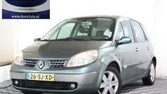 Gebruikt 2006 Renault Scénic II Luxe MPV | € 1.244 (Eerlijke prijs)