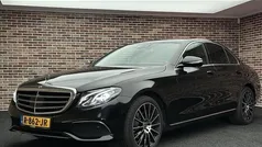 Zwart Gebruikt 2017 Mercedes E200 Business Sedan | € 26.245 (Eerlijke prijs)