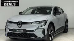Gebruikt 2023 Renault Megane E-Tech Evolution Hatchback | € 24.845 (Eerlijke prijs)