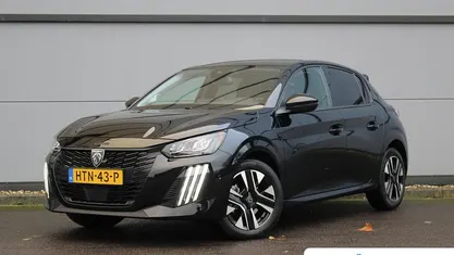 Zwart Occasion 2025 Peugeot 208 Allure Hatchback | € 25.345 (Eerlijke prijs)