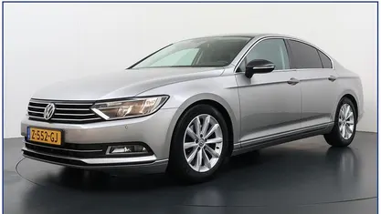 Grijs Gebruikt 2015 VW Passat Edition Sedan | € 11.950 (Super prijs)