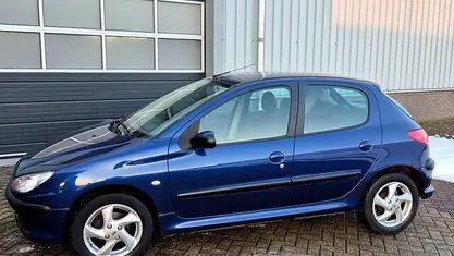 Gebruikt 2004 Peugeot 206 Hatchback | € 1.995 (Eerlijke prijs)