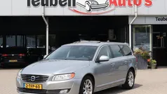Grijs Gebruikt 2014 Volvo V70 Momentum Stationwagen | € 5.985 (Eerlijke prijs)