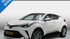Wit Gebruikt 2023 Toyota C-HR Executive SUV | € 29.950 (Eerlijke prijs)