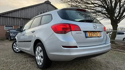 Occasion Opel Astra Selection 101 PK (74 kW) 2011 Stationwagen