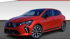Rood Nieuw 2024 Mitsubishi Colt Intense Hatchback | € 26.730 (Eerlijke prijs)