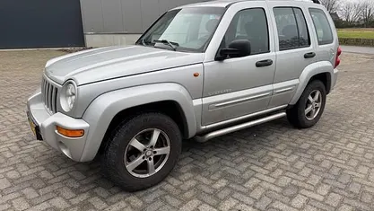 Occasion Jeep Cherokee 204 PK (150 kW) 2004 Grijs SUV