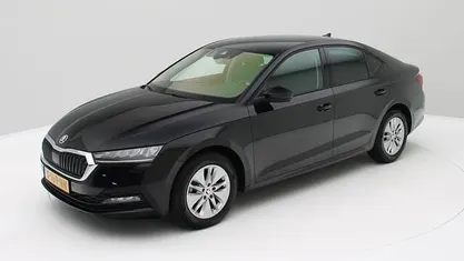Occasion Skoda Octavia Business Line 150 PK (110 kW) 2023 Zwart Hatchback