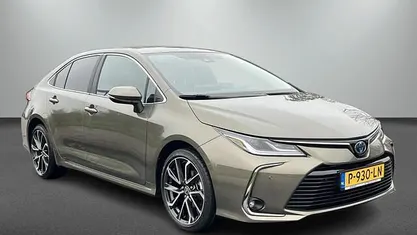 Gebruikt 2022 Toyota Corolla Executive Sedan | € 24.401 (Eerlijke prijs)