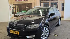 Zwart Gebruikt 2015 Skoda Octavia G-TEC Style Stationwagen | € 6.495