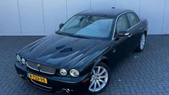 Groen, metallic lak Gebruikt 2008 Jaguar XJ Sedan | € 22.995 (Super prijs)