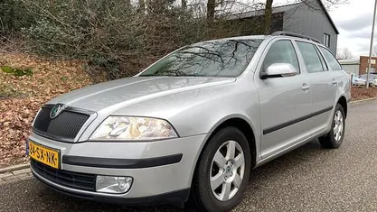 Occasion 2006 Skoda Octavia Elegance Stationwagen | € 1.999 (Eerlijke prijs)