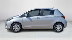 Grijs Gebruikt 2015 Toyota Yaris Comfort Hatchback | € 11.950 (Eerlijke prijs)