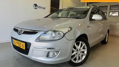 Grijs, metallic lak Gebruikt 2011 Hyundai i30 Stationwagen | € 3.795 (Eerlijke prijs)